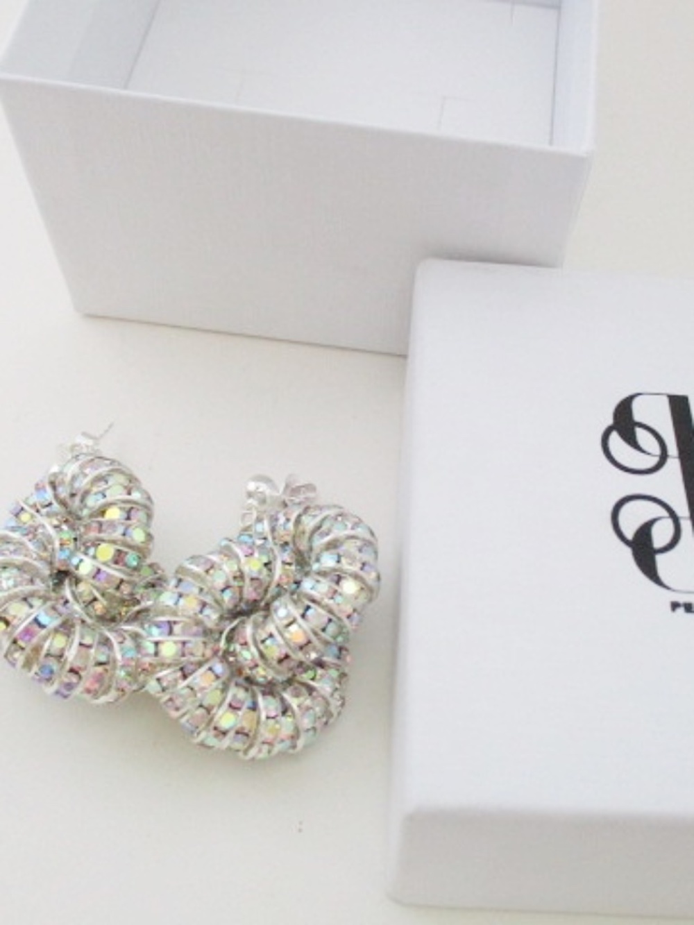 PEARL OCTOPYSS.Y - Tiny Tiers Earrings